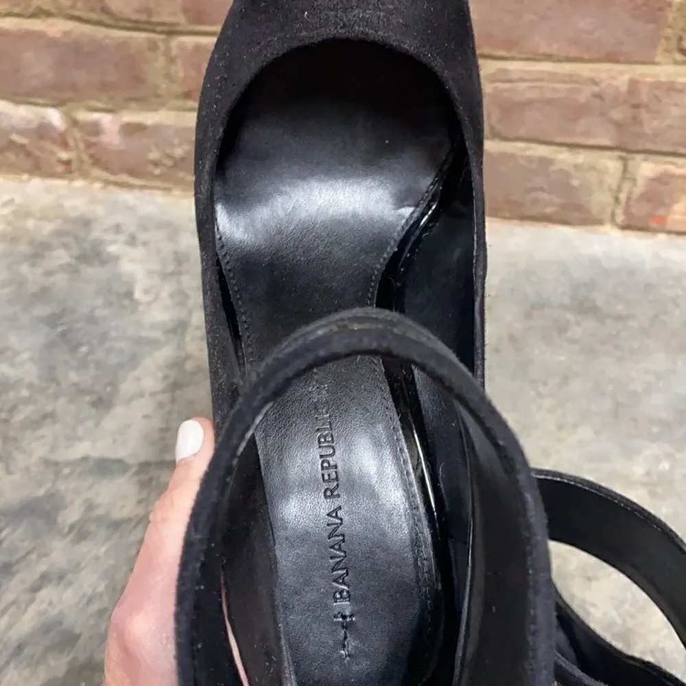 Banana Republic Black Suede Gayle Zip Ankle Heels Size 9